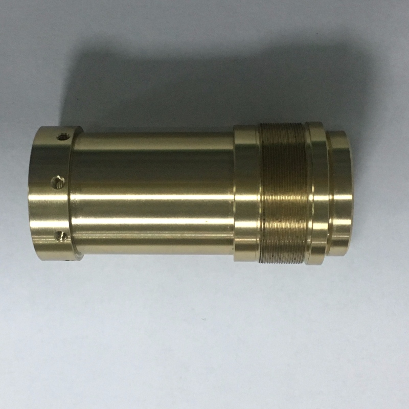 CNC svarv \/ Tät koncentritetstolerans \/ Material Mässing c36000